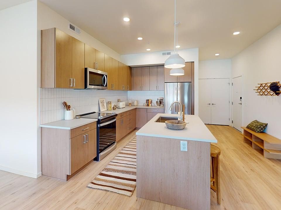 Virtual Exploration of Fairwinds – West Hills Senior Living Residence